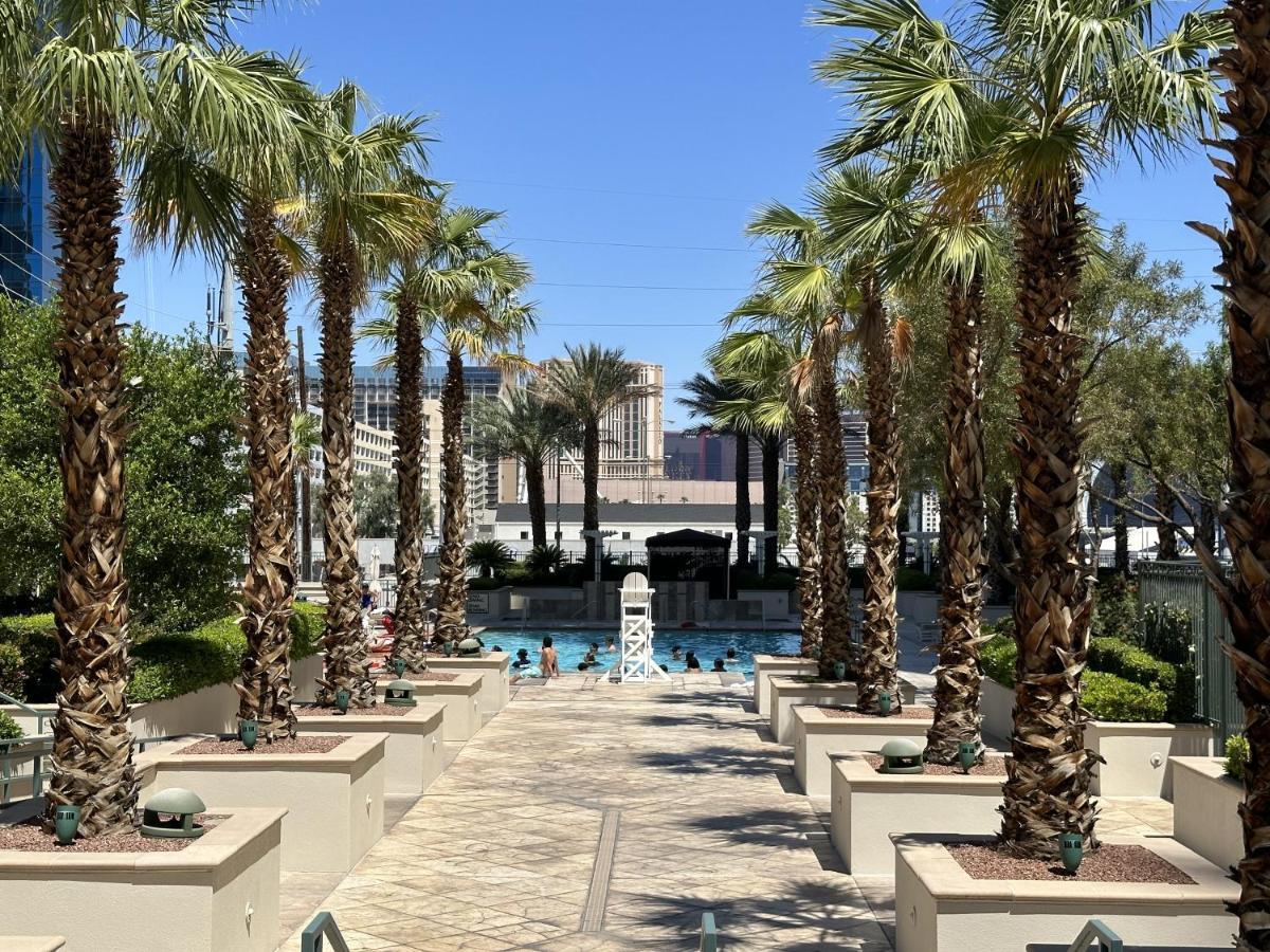 Mgm Signature Deluxe Balcony Strip View Suite Las Vegas Esterno foto