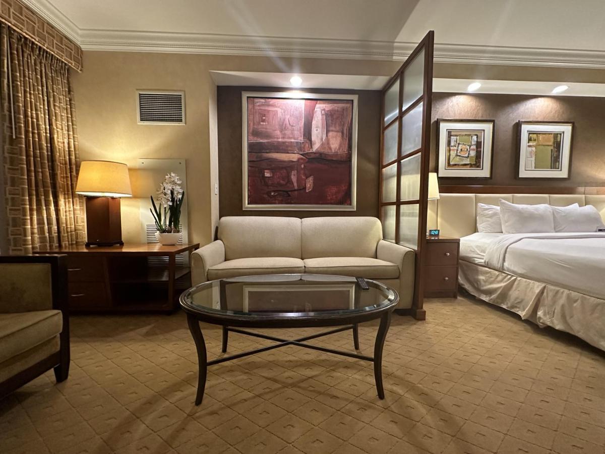 Mgm Signature Deluxe Balcony Strip View Suite Las Vegas Esterno foto