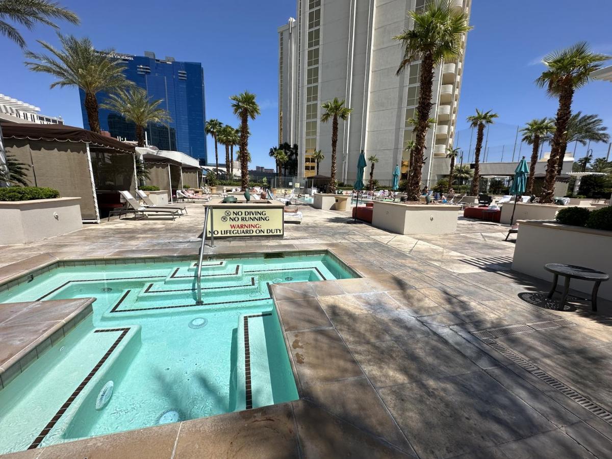Mgm Signature Deluxe Balcony Strip View Suite Las Vegas Esterno foto