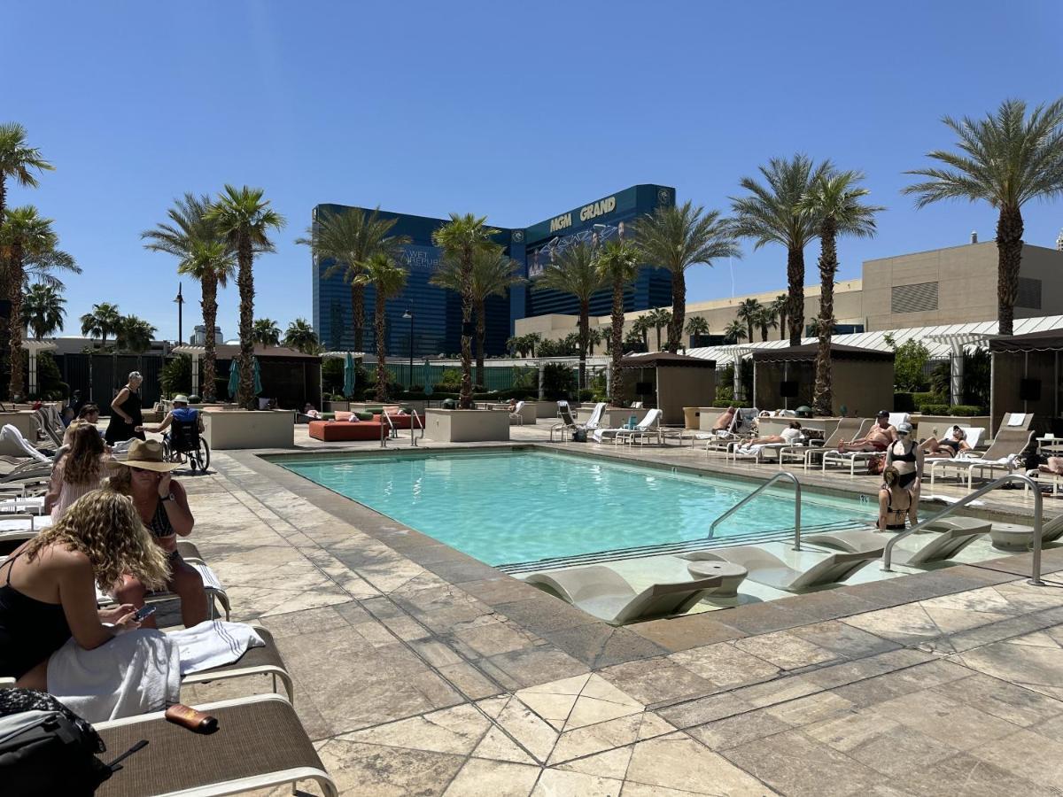 Mgm Signature Deluxe Balcony Strip View Suite Las Vegas Esterno foto