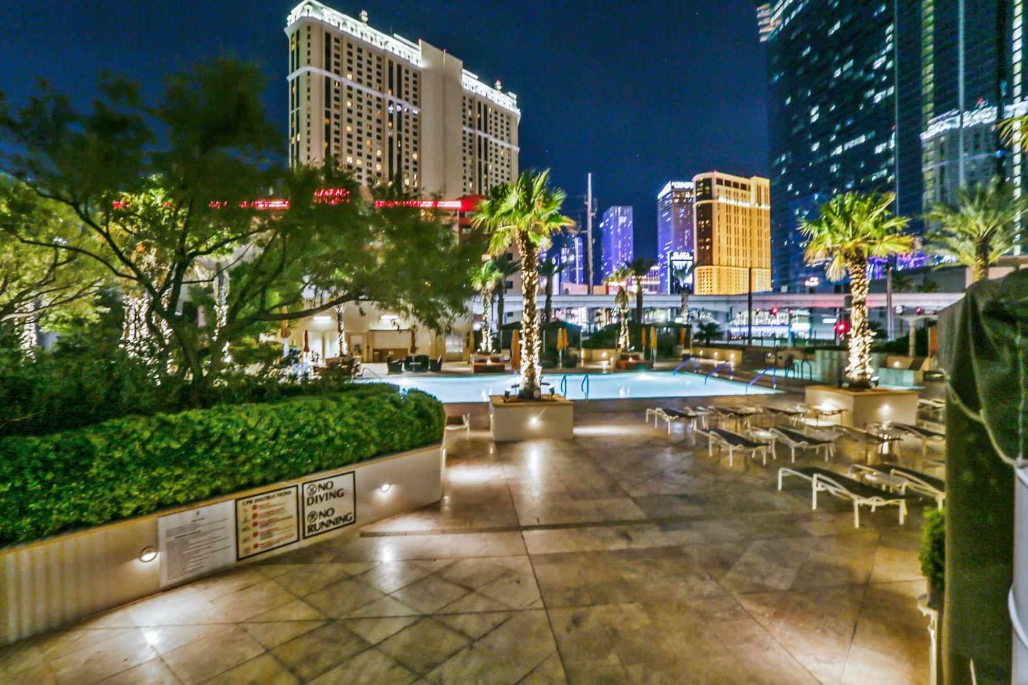 Mgm Signature Deluxe Balcony Strip View Suite Las Vegas Esterno foto