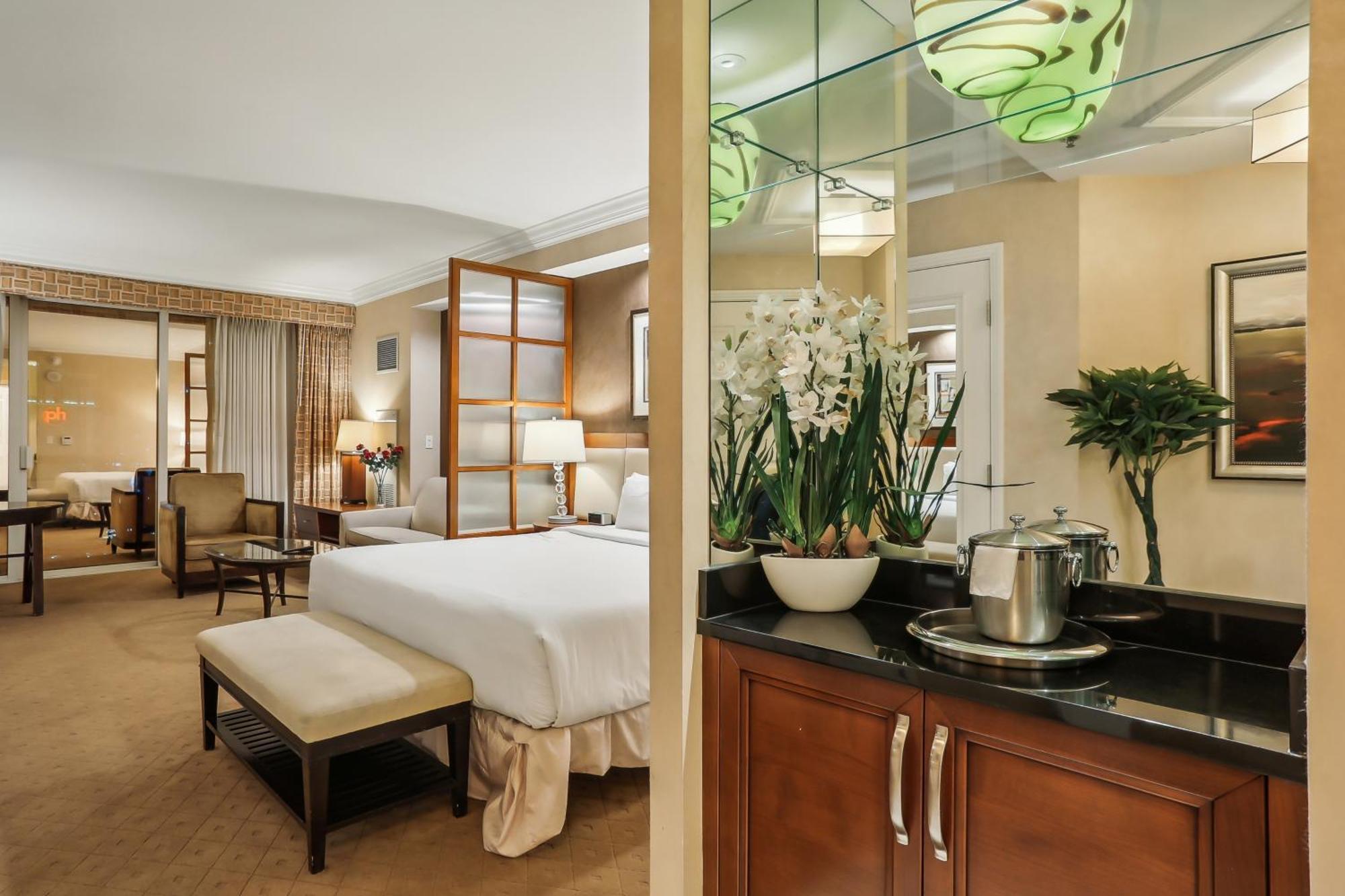 Mgm Signature Deluxe Balcony Strip View Suite Las Vegas Esterno foto