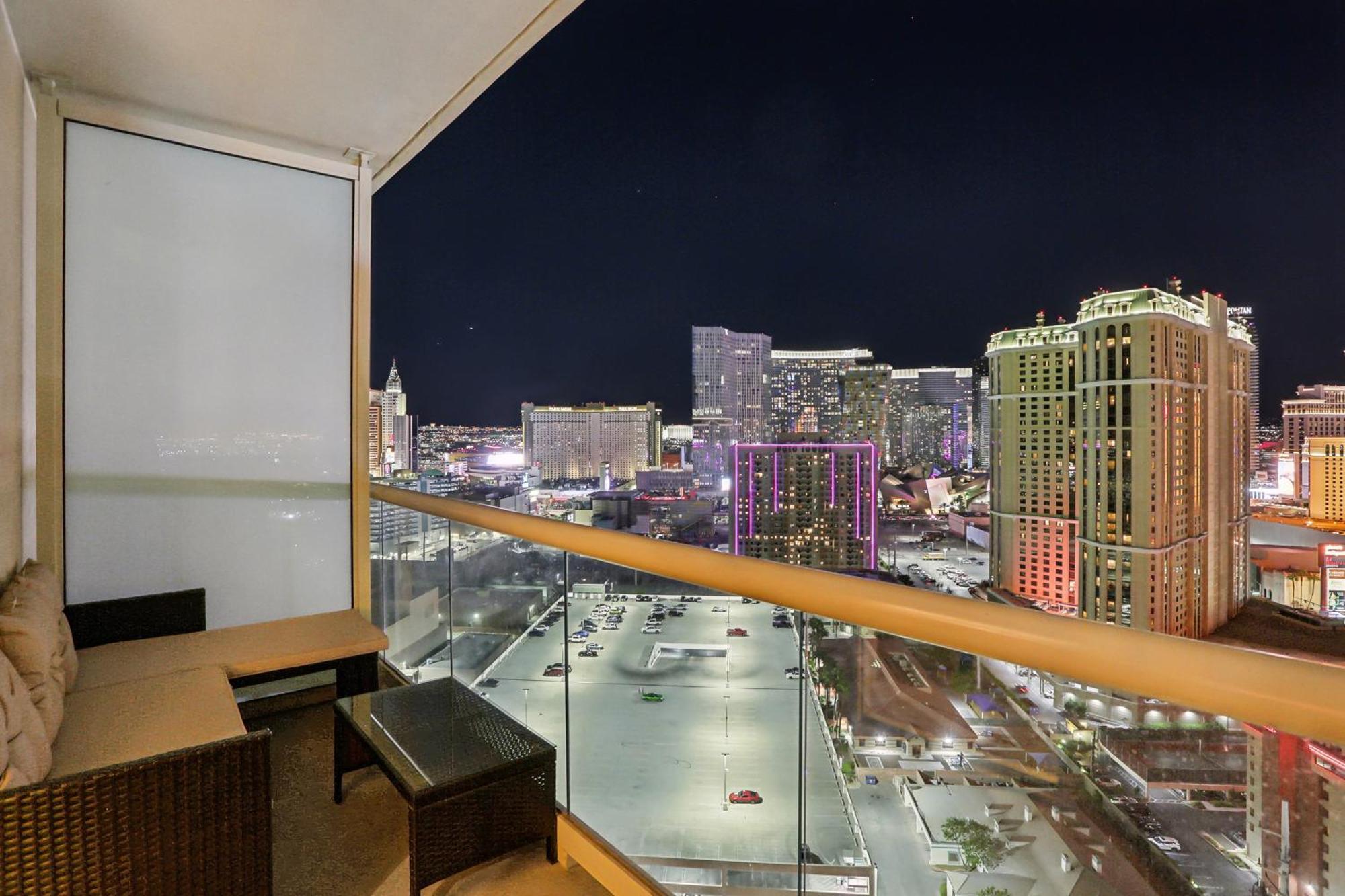 Mgm Signature Deluxe Balcony Strip View Suite Las Vegas Esterno foto