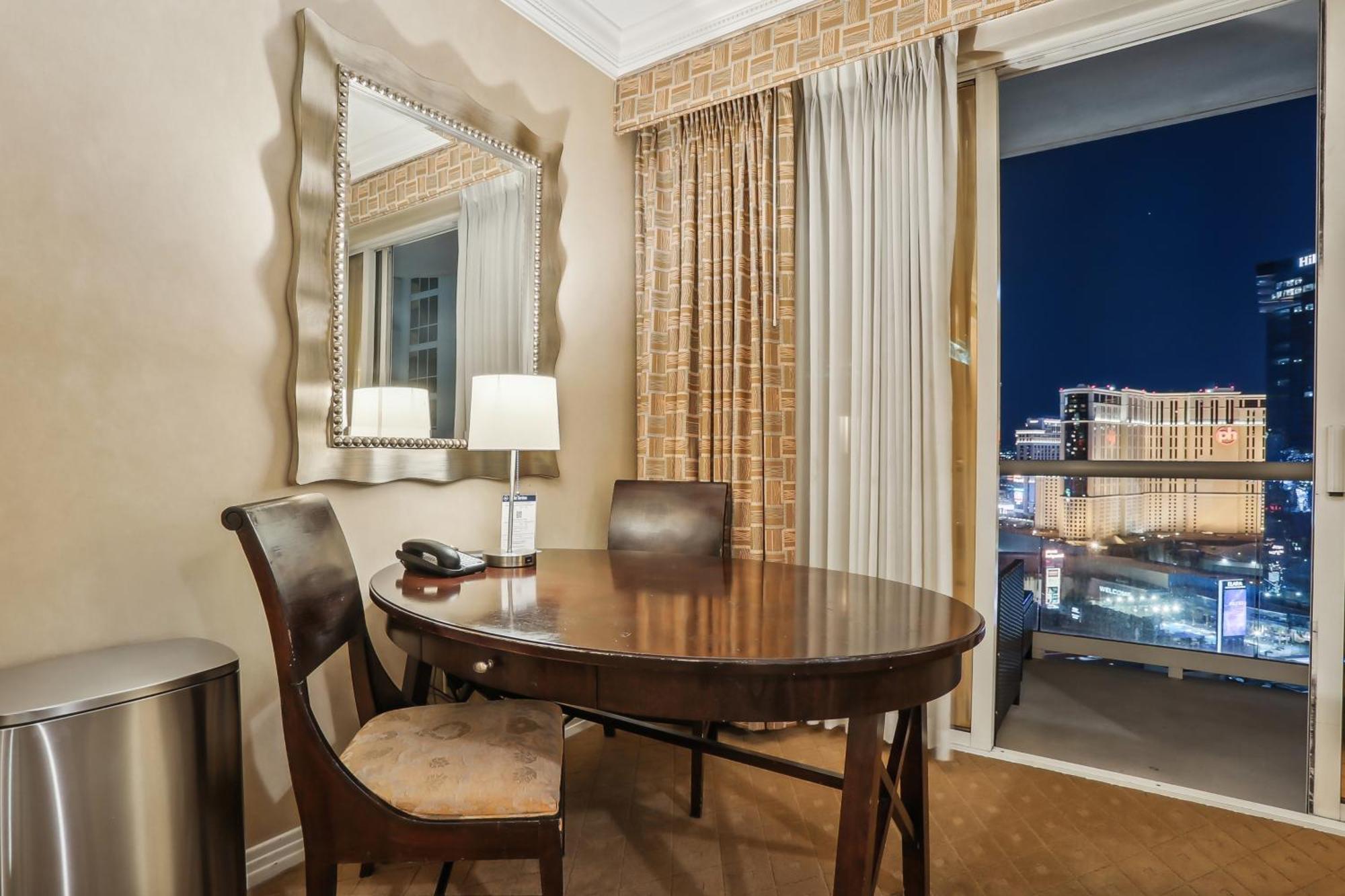 Mgm Signature Deluxe Balcony Strip View Suite Las Vegas Esterno foto